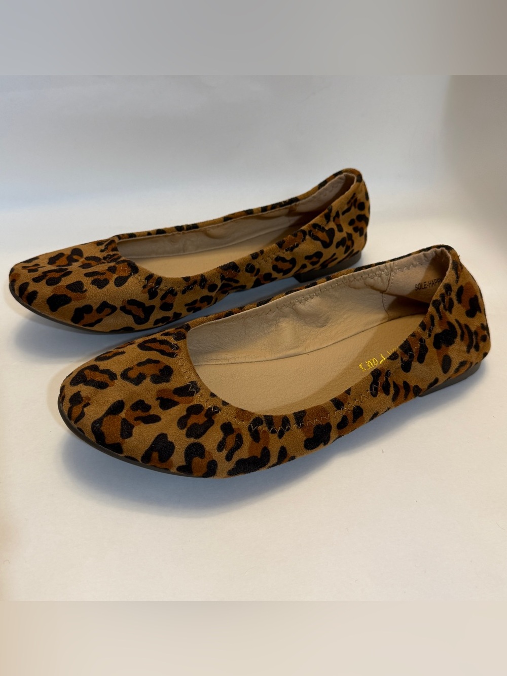 Dream Pairs Leopard Print Ballet Flats Size 9